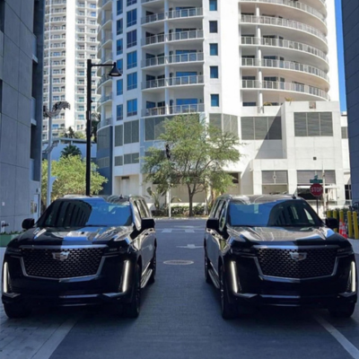 Airport Pickup + Dropoff